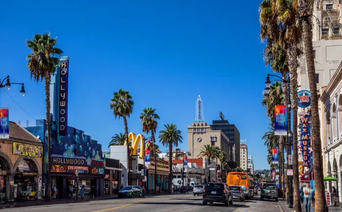 Bollywood vs Hollywood: The Ultimate Comparison